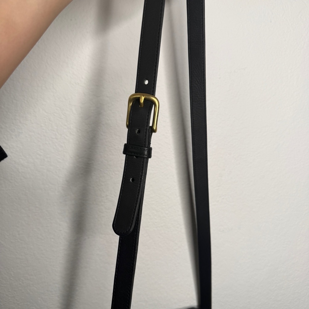 Coach Vintage Shelton Black Glove Tanned Leather Crossbody Bag Brass Hardware - Picture 7 of 11